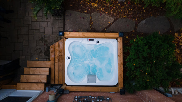 Manitoba 4-Person 15-Jet Portable Hot Tub