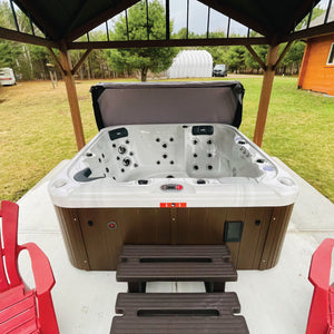 London SE 6-Person 48-Jet Hot Tub